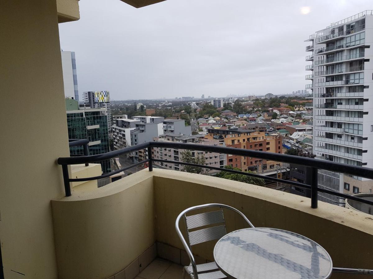 Parramatta Hotel Apartment Sidney Dış mekan fotoğraf