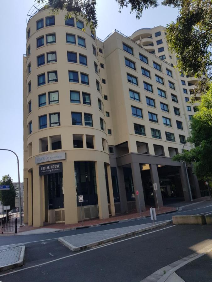 Parramatta Hotel Apartment Sidney Dış mekan fotoğraf